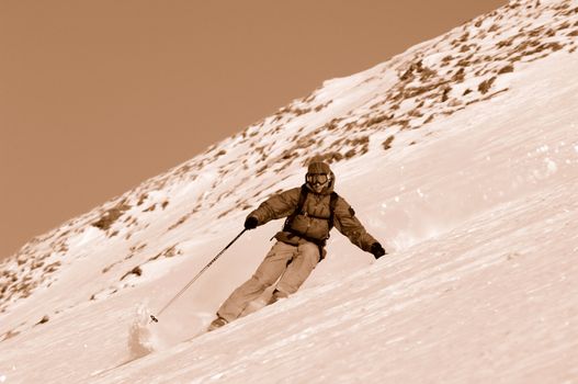 Man doing extreme ski