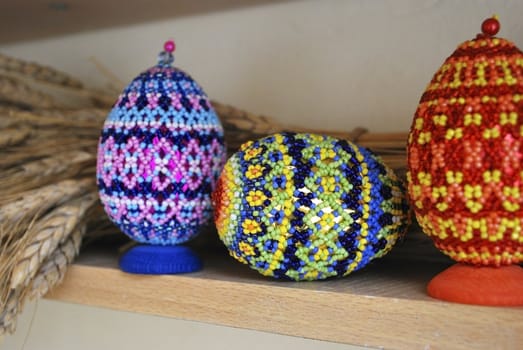 Easter eggs from beads and dry ear