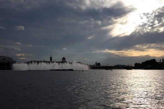 The main fountain in the Neva river at Saint Petersburg