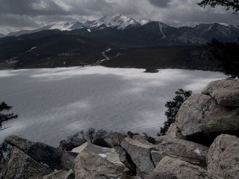 A winter view from Sapphire Point overlooking Lake Dillon, Colorado