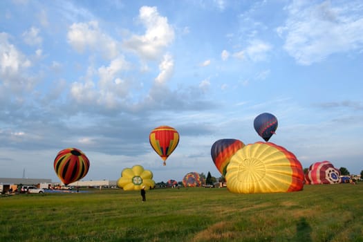 Hot air balloon festival - early morning preparation - Saint-Jean sur Richelieu, Quebec, Canada