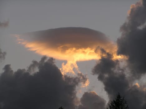 Landscapes of Sakhalin, cloud in the form of a mushroom
