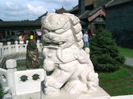 China. Old residence of the king. A dragon