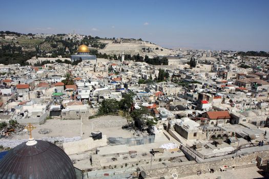 Olive mountain and the dome of the rock in Jerusalem