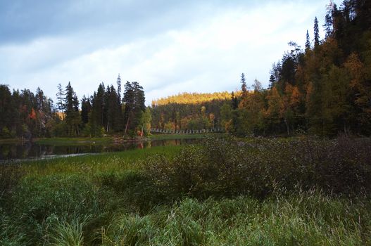 Autumn colors and tins in Lapland