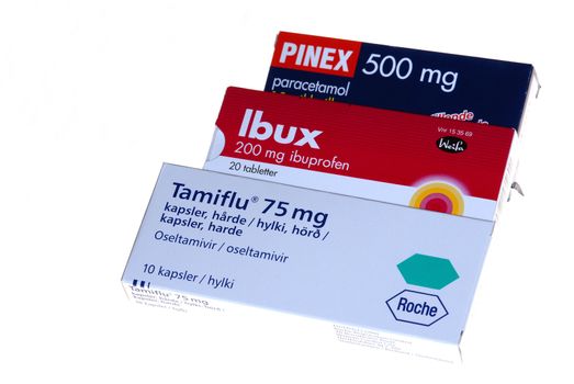 Tamiflu, Ibux,Pinex tabloid.
Selectiv focus.
