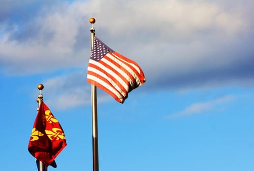 American and Fleur-de-lis flags