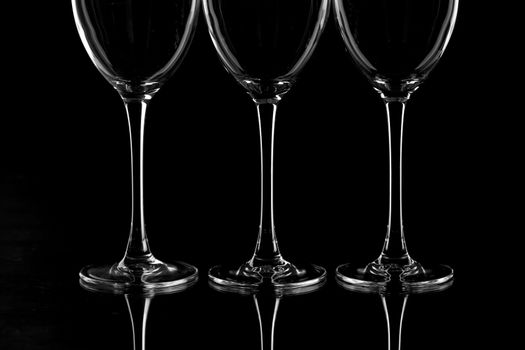 glass series: three trotters of wine bocal
