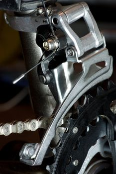 Mountain bike front derailleur