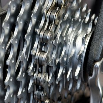 Rear mountain bike cassette with chain close-up