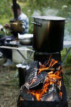 Chargrill with a boiling pot