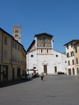 Lucca is a historycal town in Tuscany surrounded by city walls