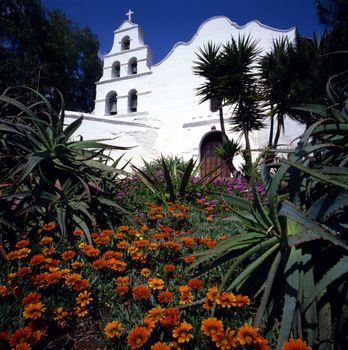 Missions in California build in 18. Century