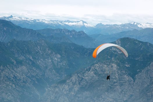 Paragliding in the Alps with mountains scenics