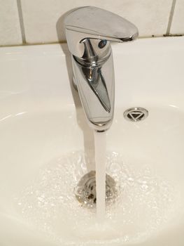 sink with running water