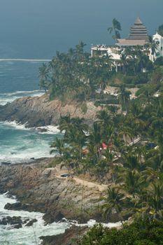 Luxury tropical home over looking ocean