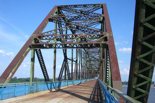 Mother Road crossing of the Mississippi River, between Illinois and Missouri.