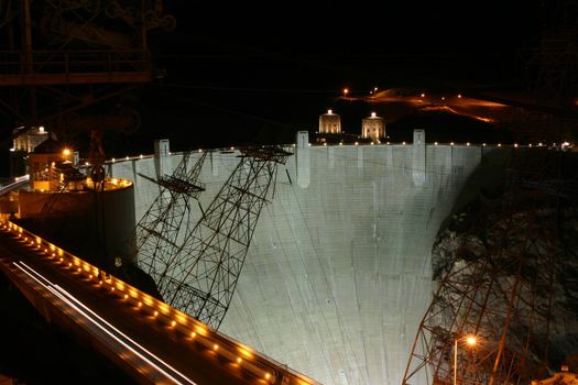 A shot of the Hoover Dam at nighttime.