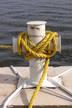 yellow rope on the bollard