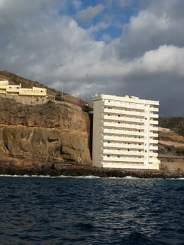 Cliff side holiday apartments in Gran Canaria. 