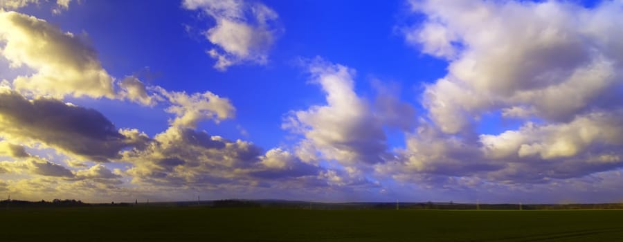 the wide panoram of the blue sky