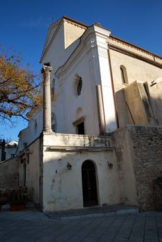 A famous coast near neapolis, the "Amalfi coast"