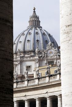 Dome, Cupola of Saint Peter's Basilica Between Two Columns, Rome, Italy, Europe