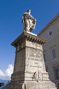 Garibaldi white marble statue in Todi - Best of Italy