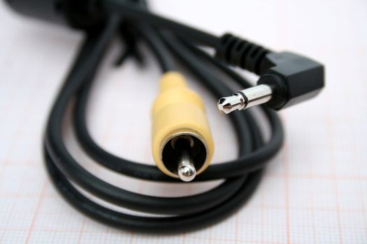 Cable for data transmission with tips