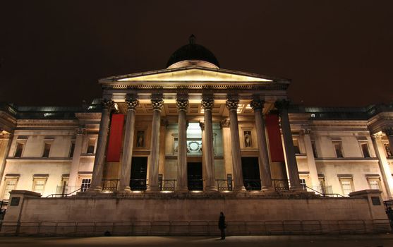 National Gallery in London at night