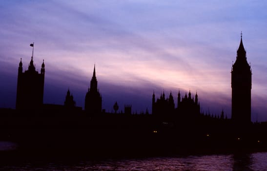 Silhouette of the House of Parliament
