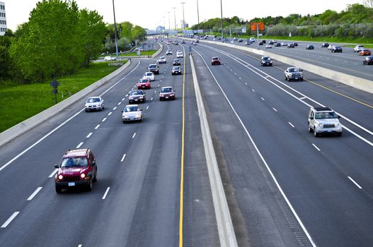 Busy multi-lane highway in a big city