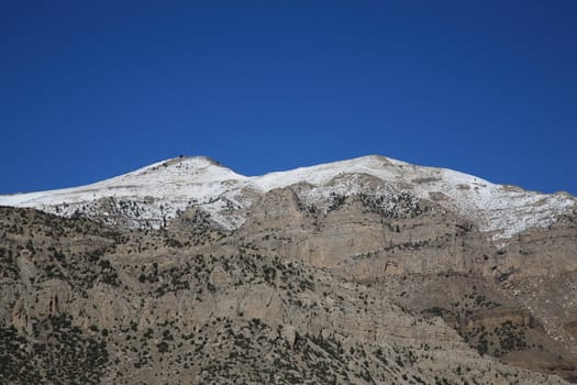Mountains and bright blue sky along Wind River Scenic Byway