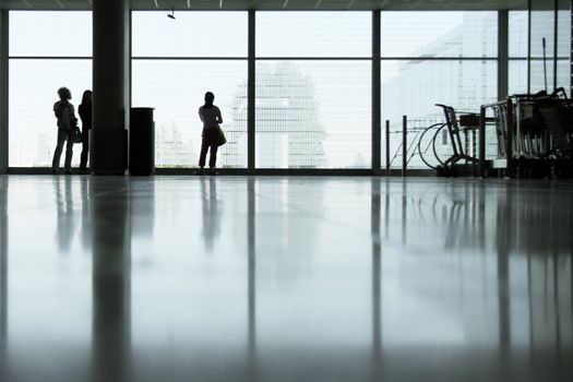 waiting in lobby hall before departure 