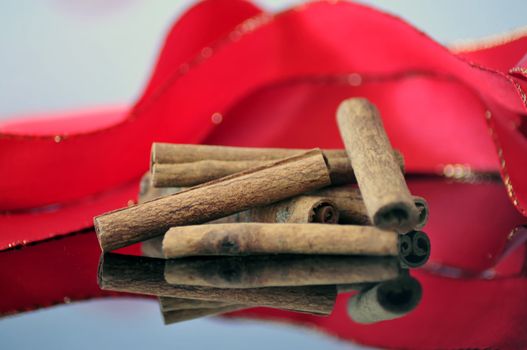 Close up on a bunch of cinnamon sticks 
