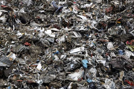 Massive pile of scrap metal and garbage - large XXL file