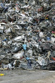 Massive pile of scrap metal and garbage - large XXL file