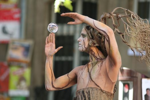 Street woman artist in the theater festival of Avignon in France