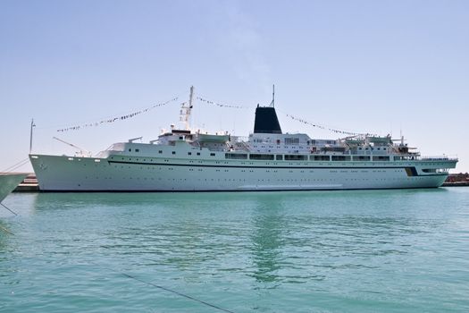 transportation series: sea liner in the gulf near berth