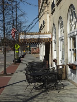 Outside seating at a hotel in the southerm United States