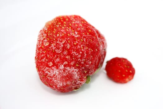 ripe strawberries, frozen strawberries, fresh berries, juicy strawberry