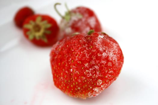 ripe strawberries, frozen strawberries, fresh berries, juicy strawberry