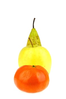 an apple, a pear and a mandarin in a row
