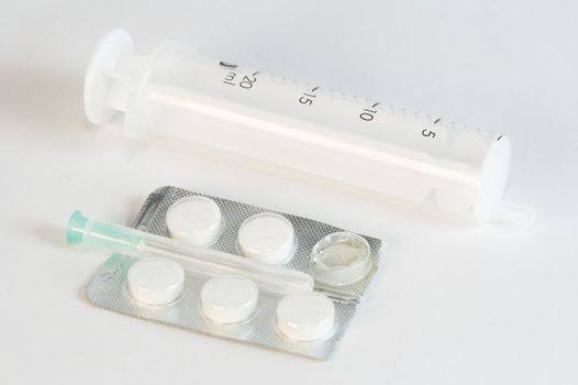 Tablet syringe