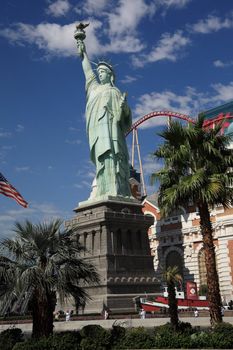 Statue of Liberty fronting casino on Las Vegas Strip