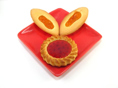 a biscuit mask over a white background