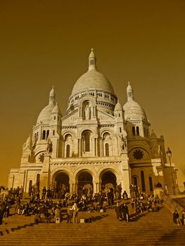 an image of the basilica of Sacre-Coeur in Paris