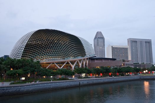 Esplanade (Singapore opera and concert hall Durian) ) at dusk