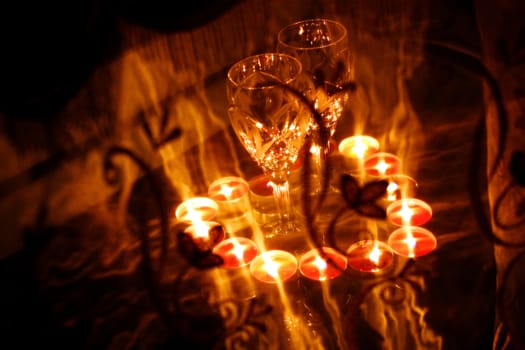 romantic evening, night, flame, night by candlelight, recognition, shine on glasses, the play of light