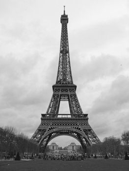 A B&W image of the Eiffel Tower in Paris